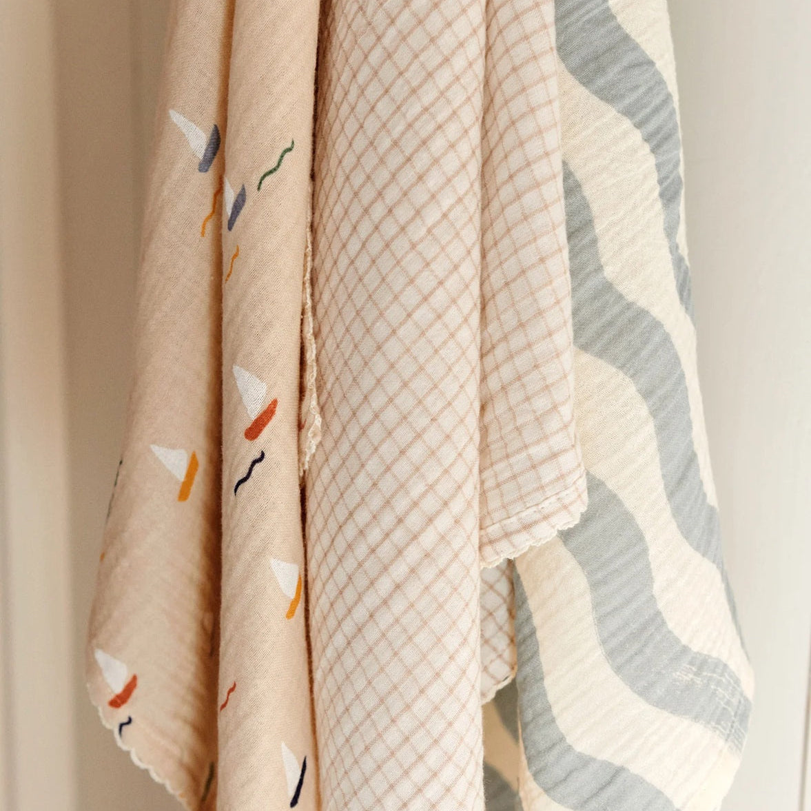 Dear April Mio 3-Pack Organic Muslin Cloths - Waves