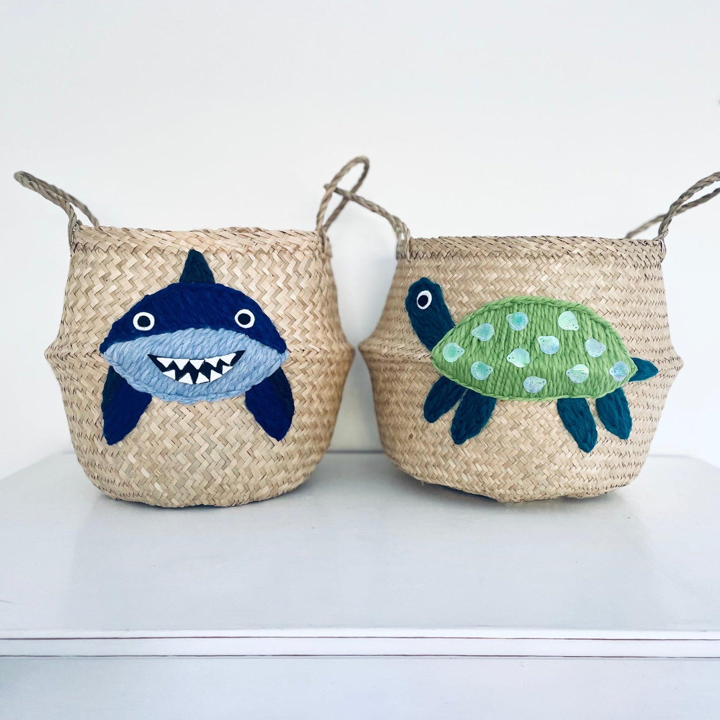 Bellybambino Green Sea Turtle Seagrass Basket - Large
