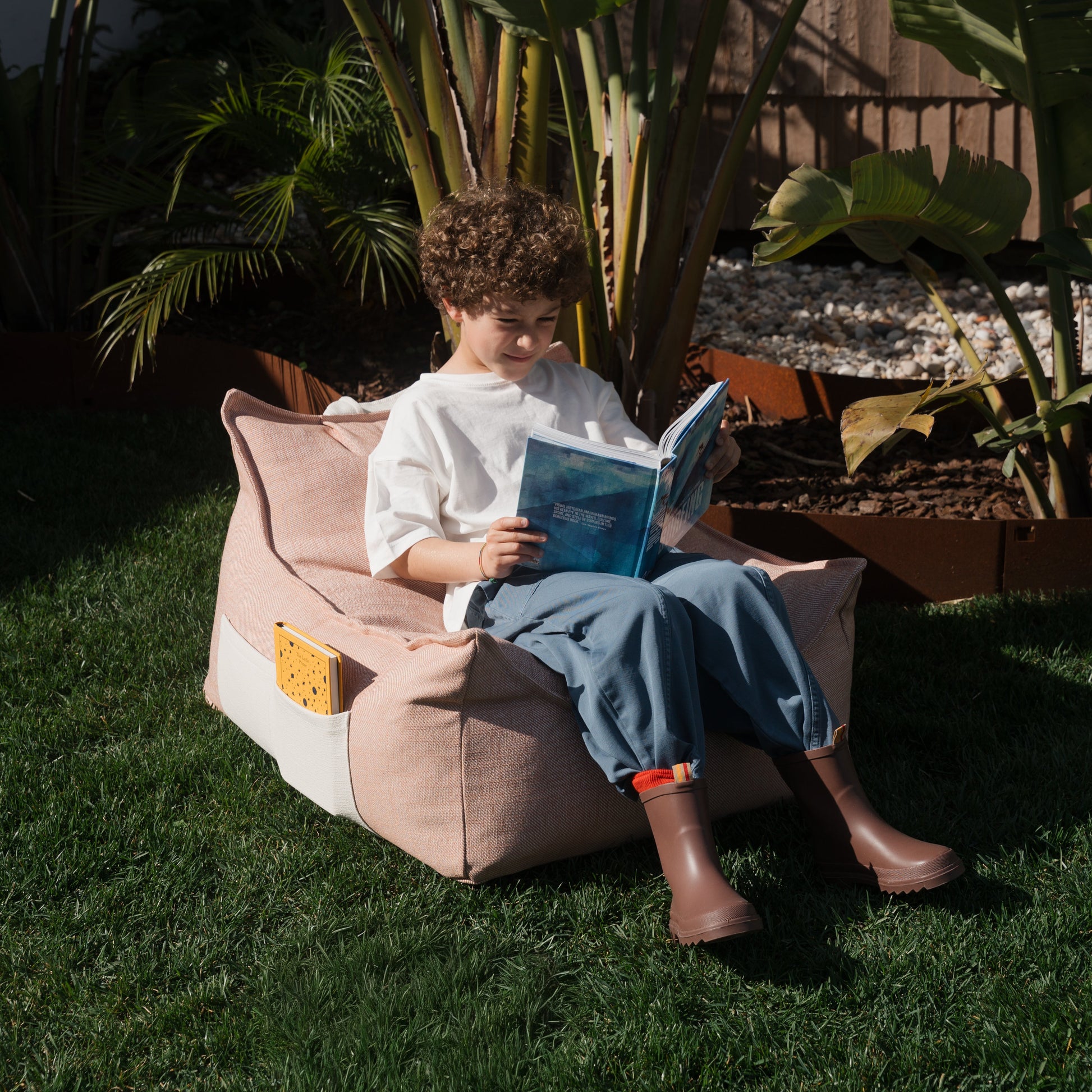 Wigiwama Outdoor Beanbag Chair - Seashell
