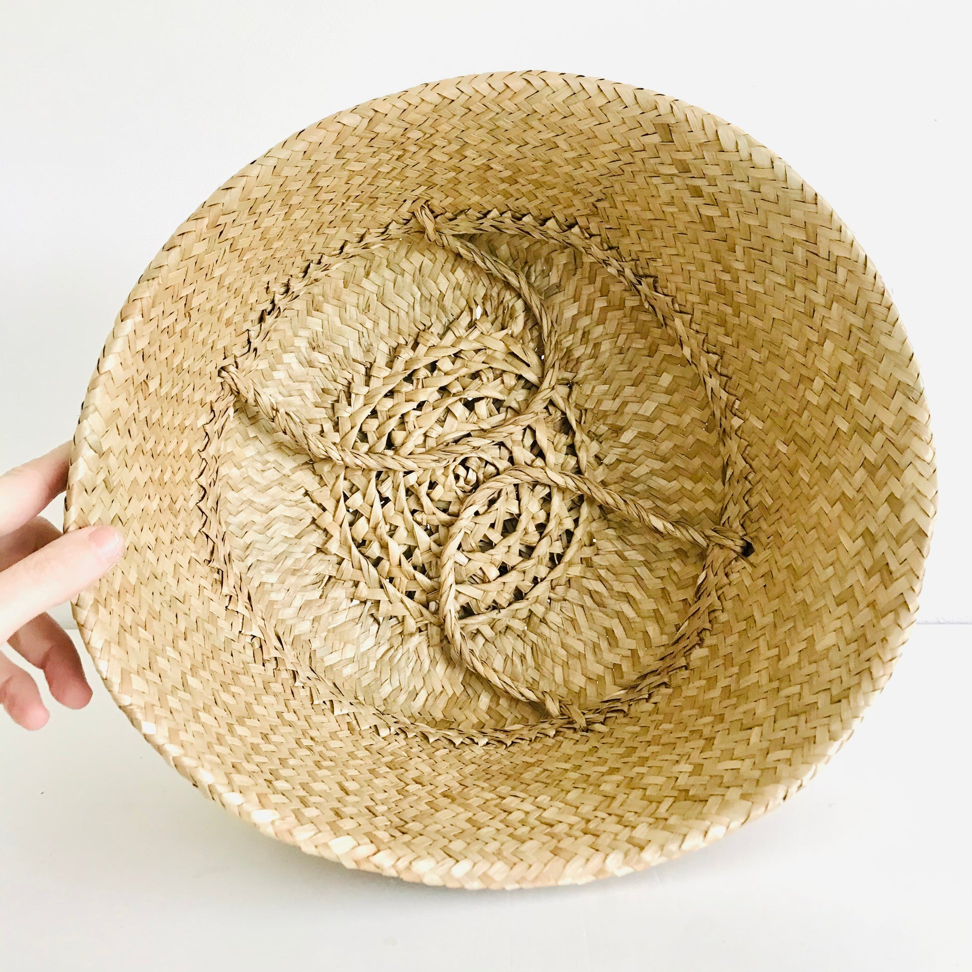 Bellybambino Plain Seagrass Basket - Large