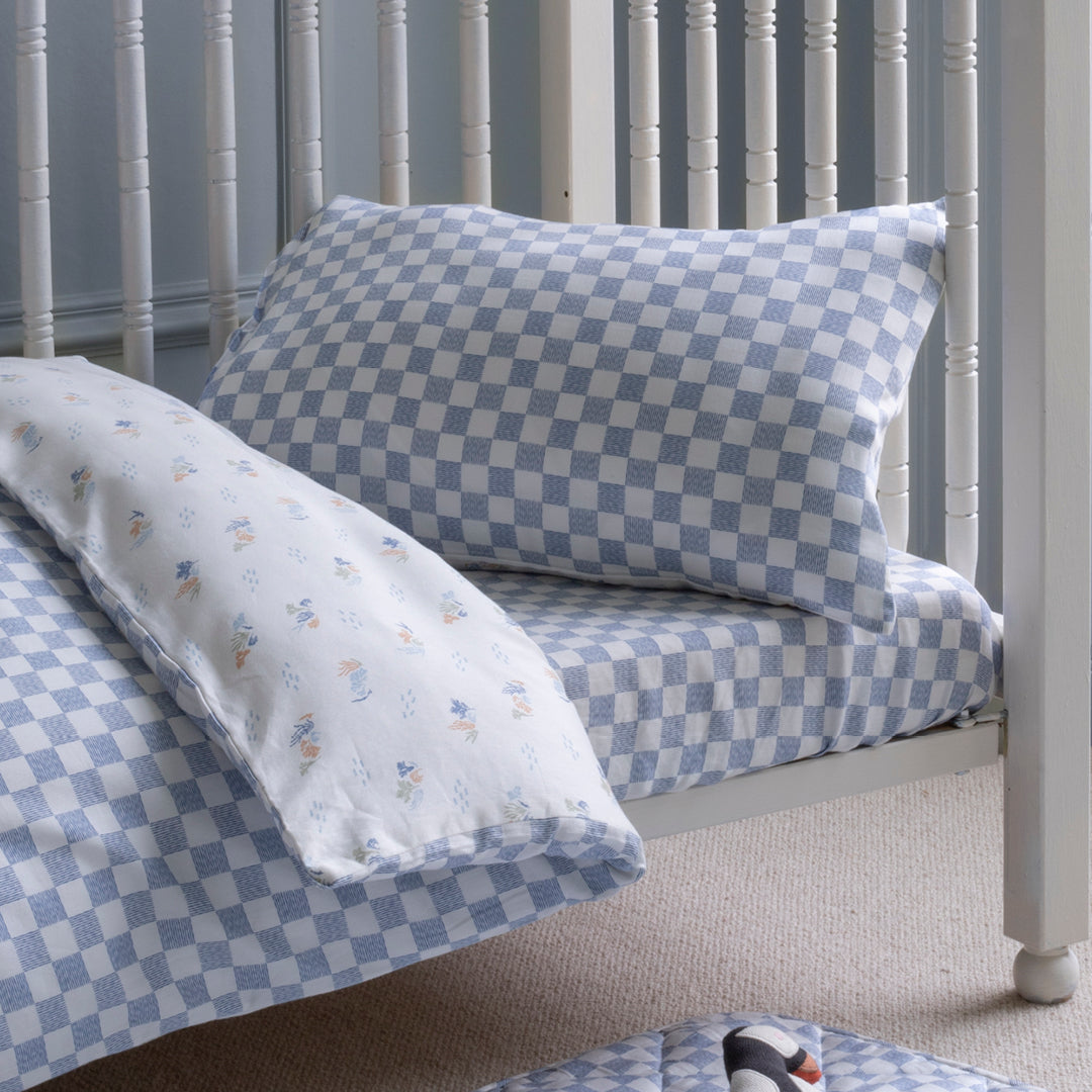 Avery Row Organic Cotton Cotbed Bedding Set - Waves