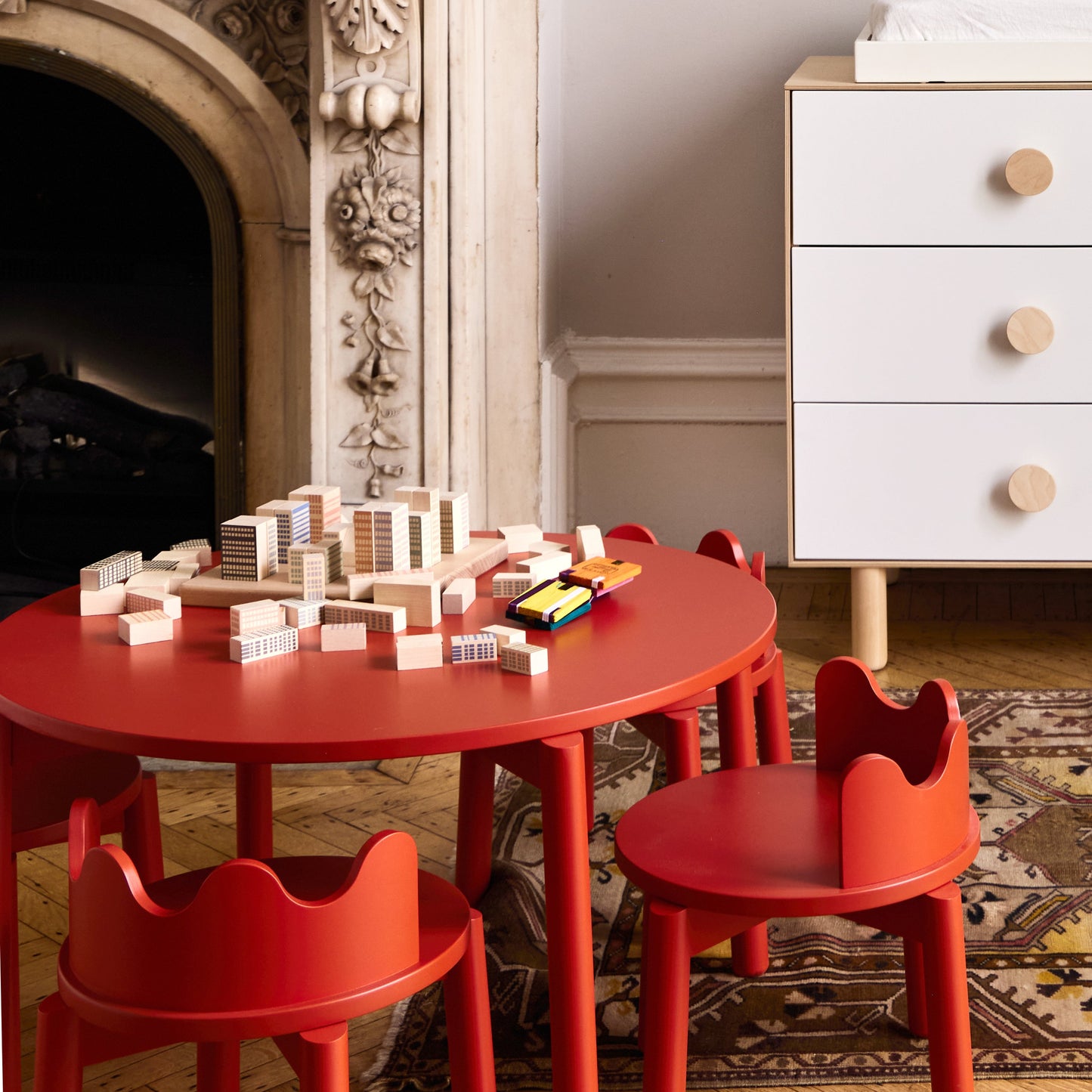Oeuf NYC Moss Play Table - Tomato