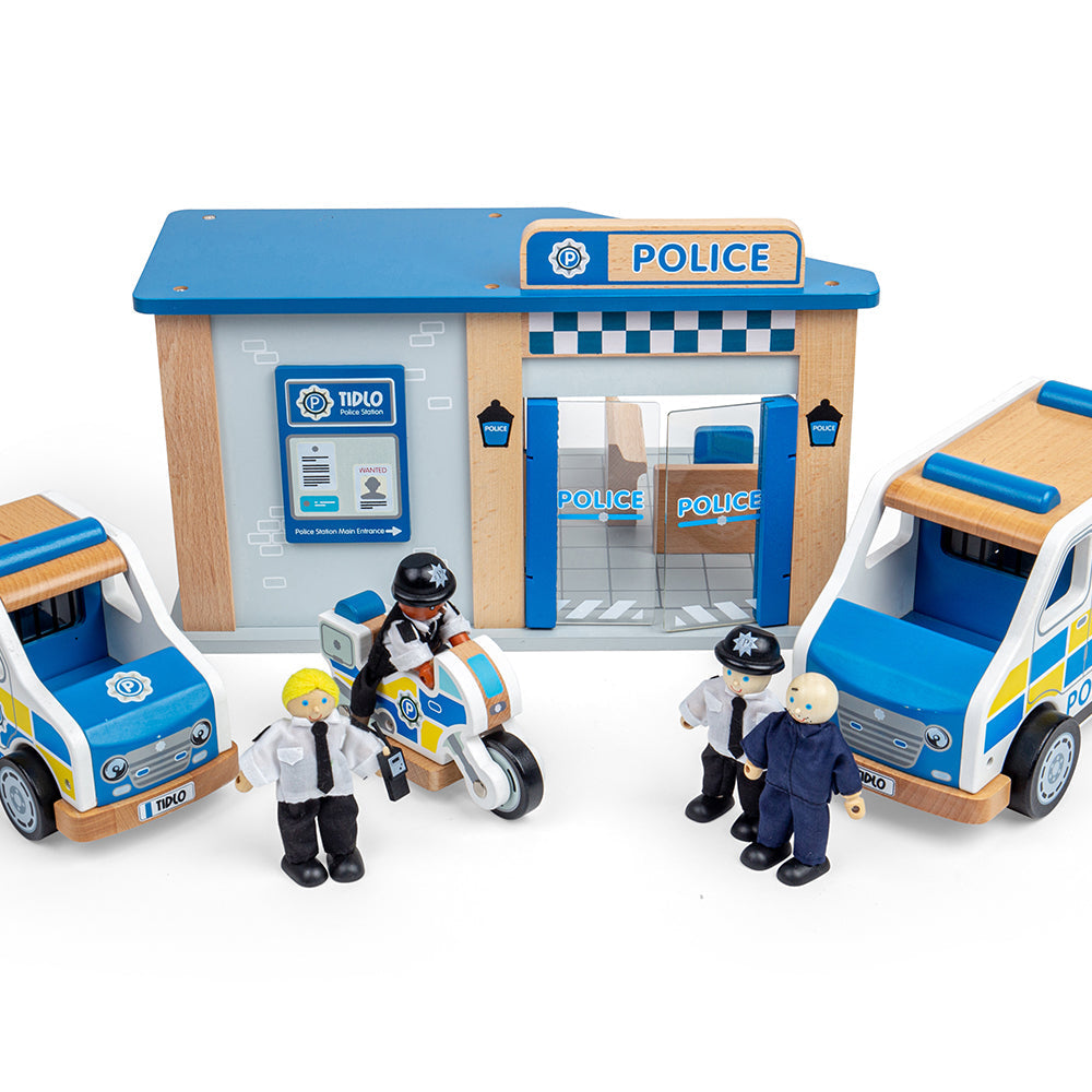Tidlo Wooden Police Station Toy Bundle
