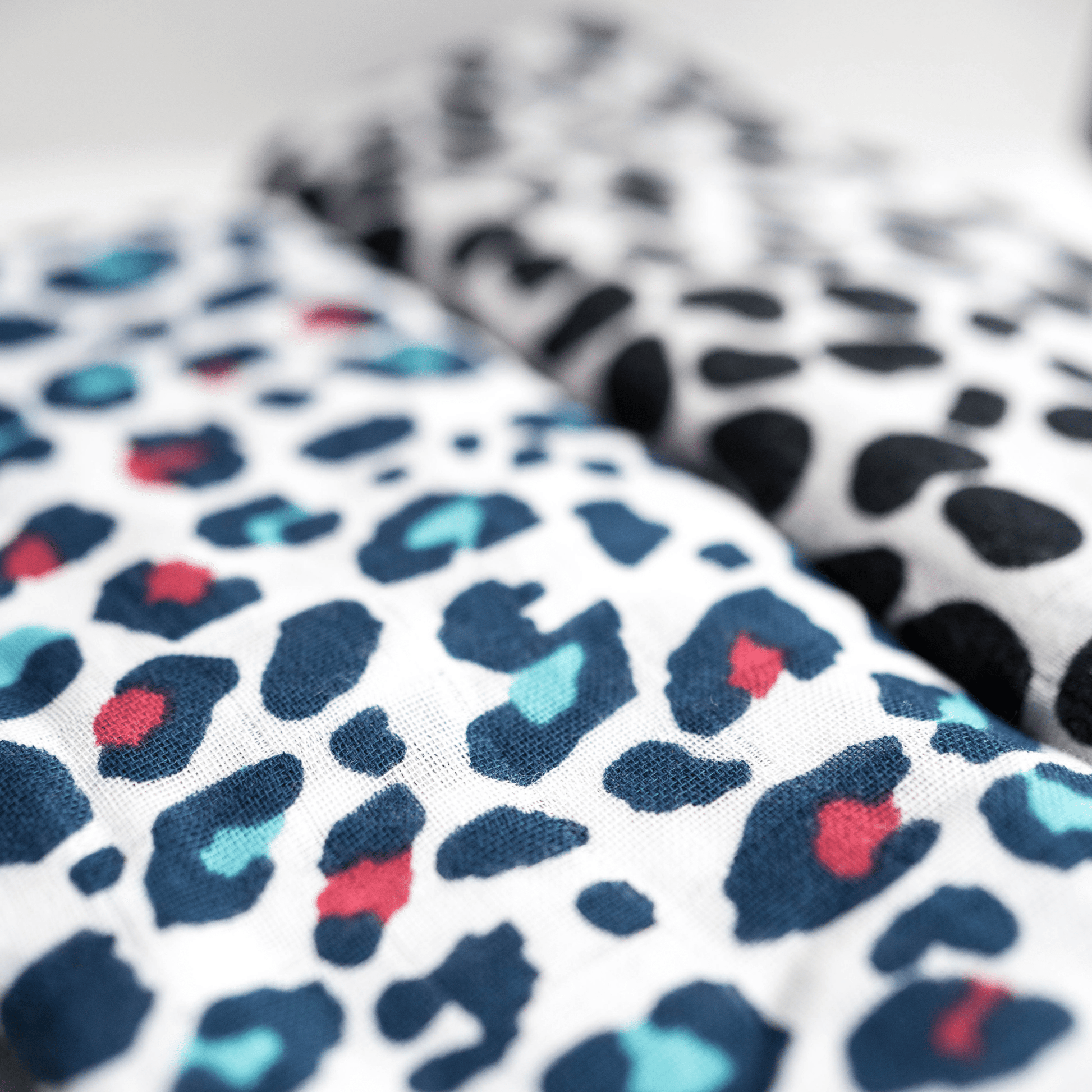 Etta Loves Organic Sensory Muslin Cloths - 2 Pk - Animal Prints
