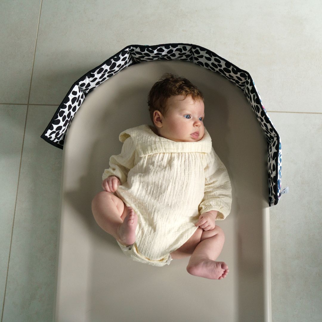 Etta Loves Reversible Baby Sensory Strip - Animal Print
