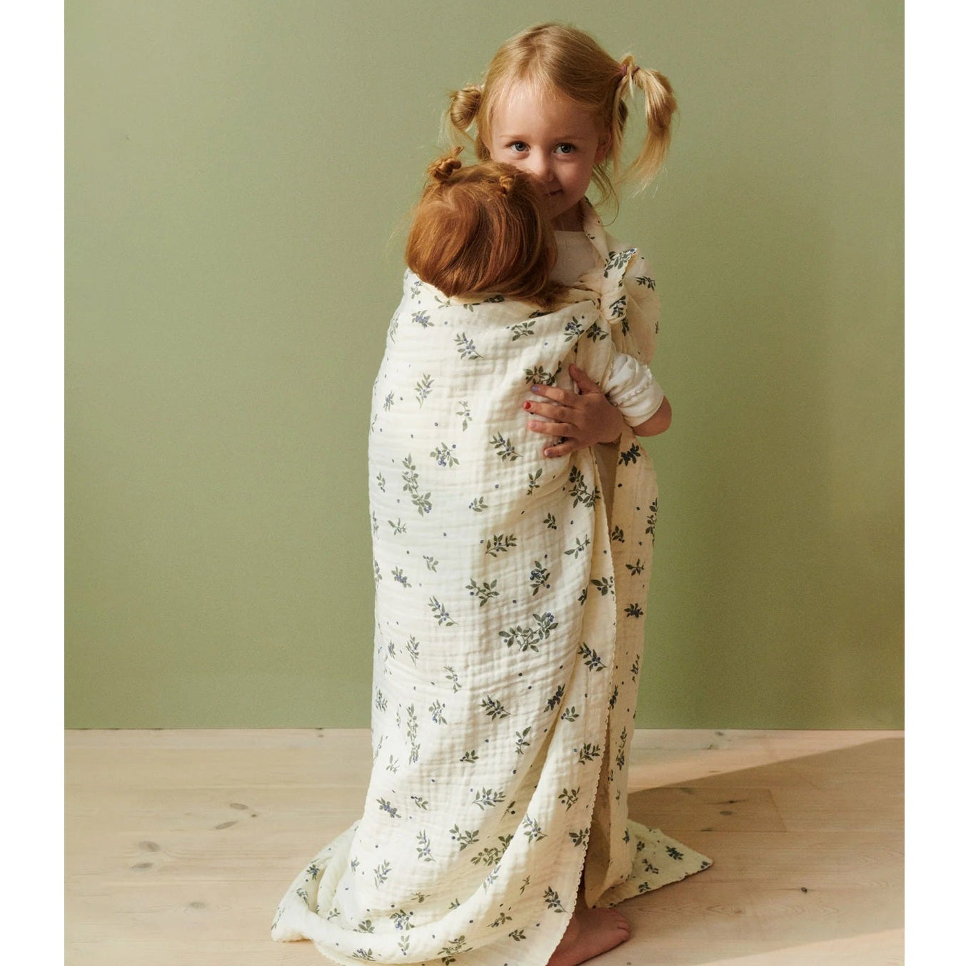 Dear April Murray Organic Muslin Swaddle - Blueberries