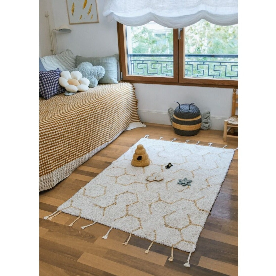 Lorena Canals Washable Play Rug - Pollination