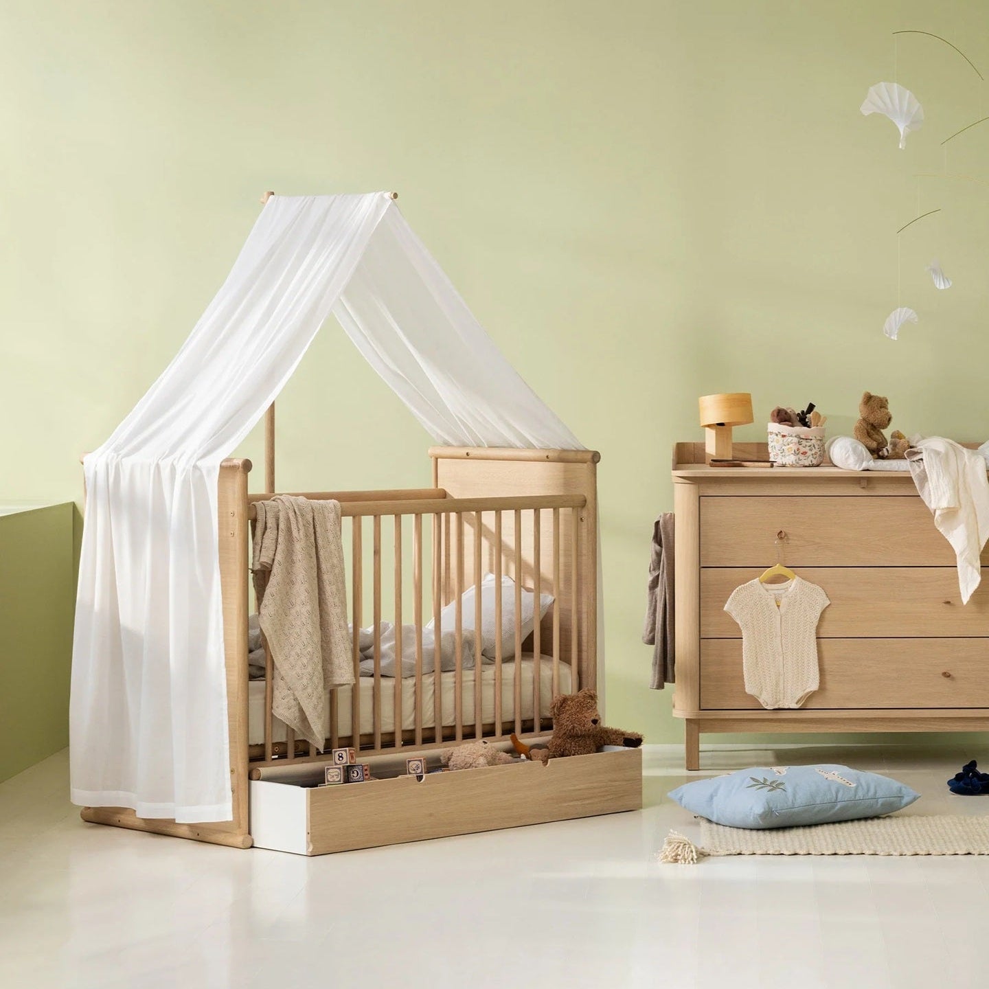 Oliver Furniture Camp Novel Cot Bed/Bed