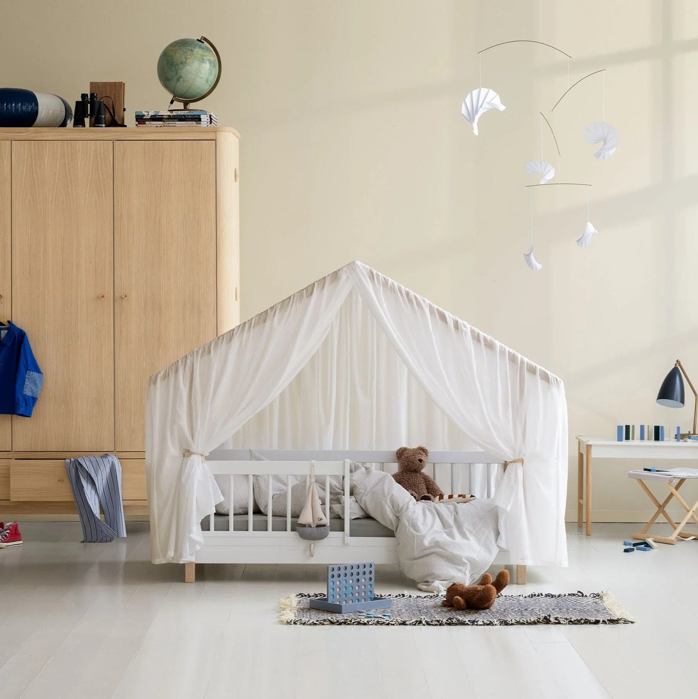 Oliver Furniture Wood Mini+ House Junior Bed - White/Oak