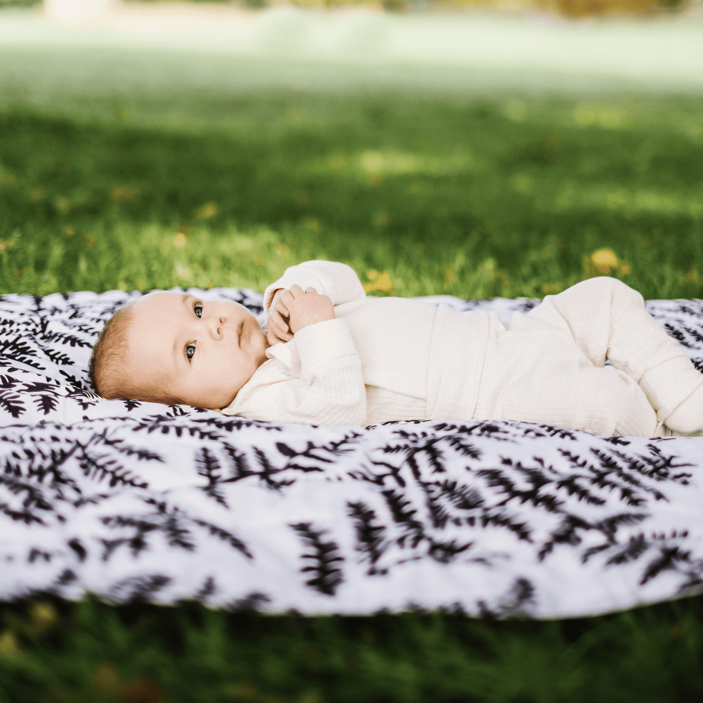 Etta Loves Outdoor Baby Playmat