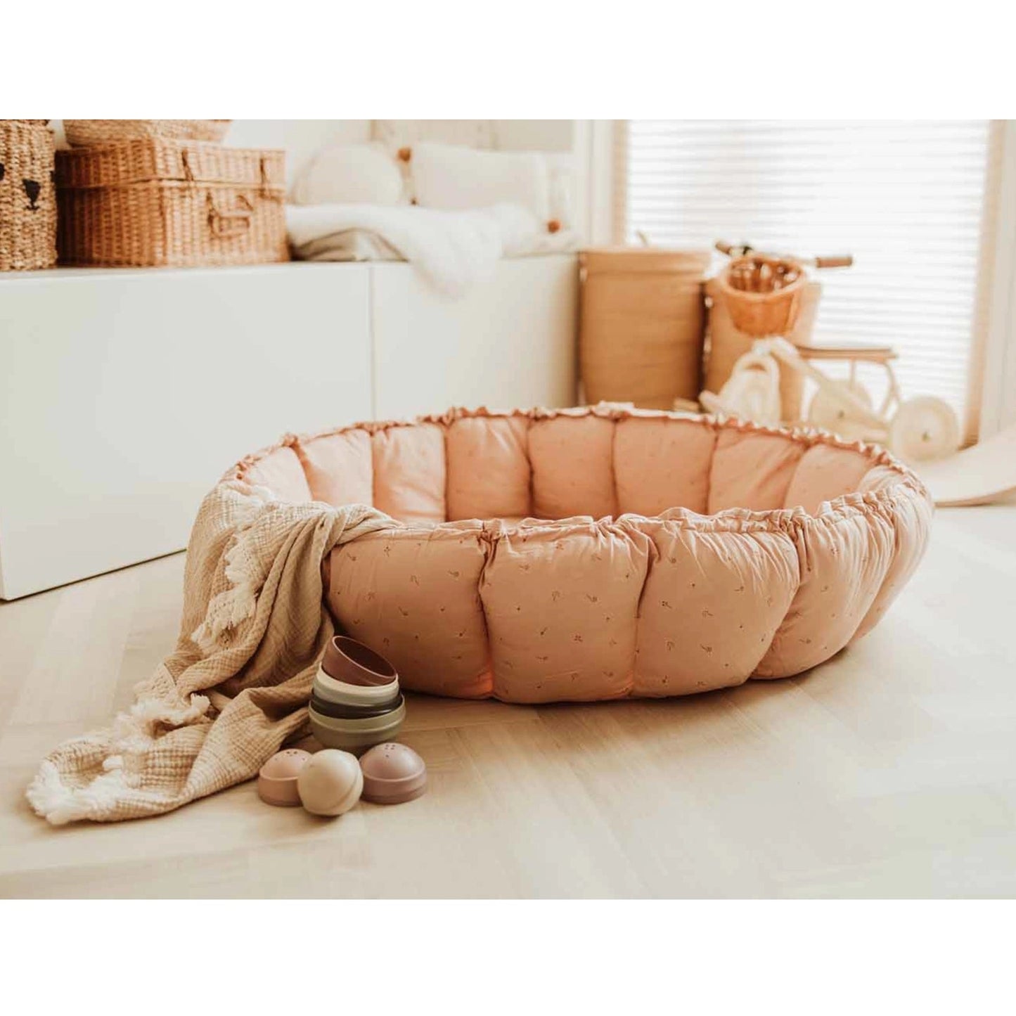 Play & Go Coco Organic Baby Playmat & Cocoon - Fleuri