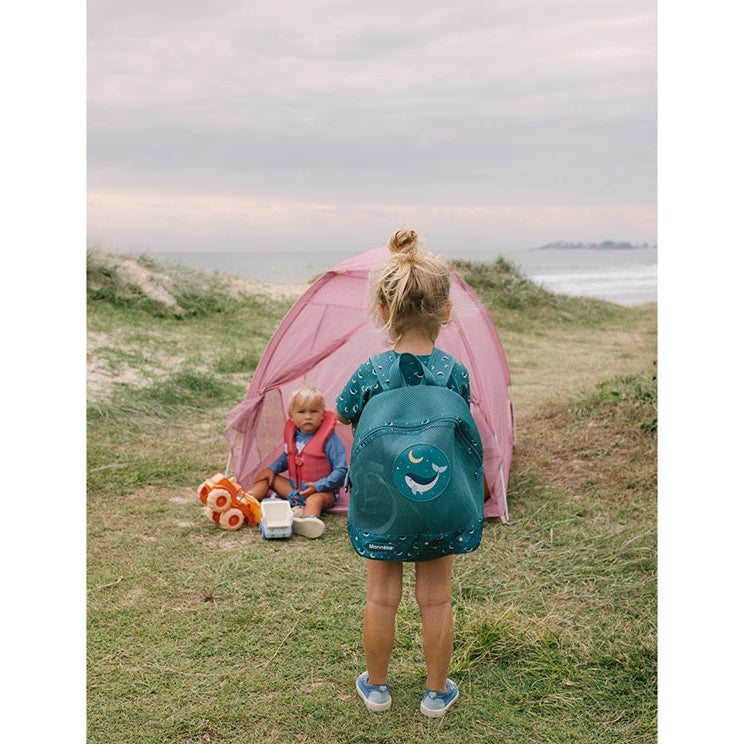Monnëka Children's Sand-Free Backpack - Teal Whale
