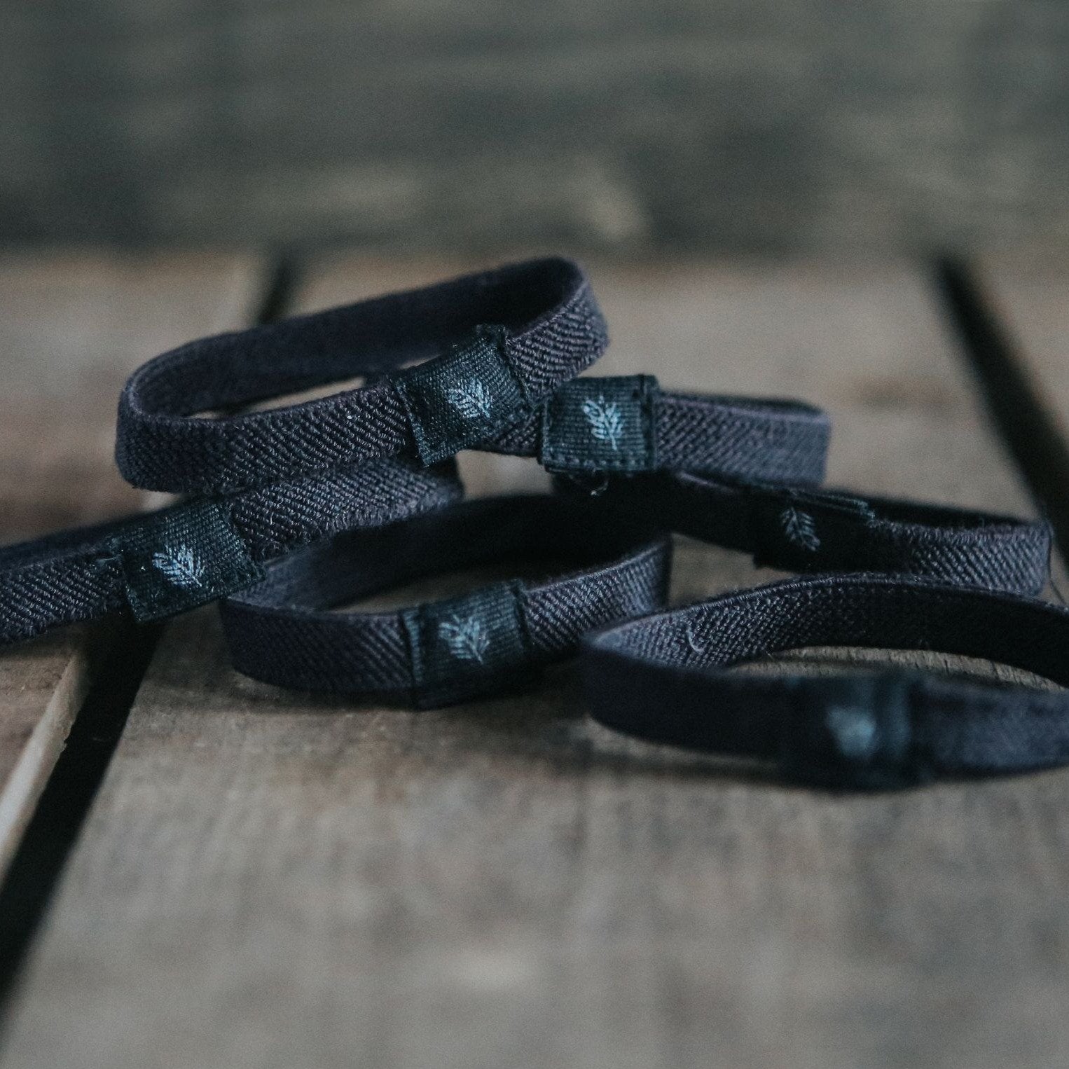 Wild & Stone Plastic Free Hair Ties - 6 Pack - Black