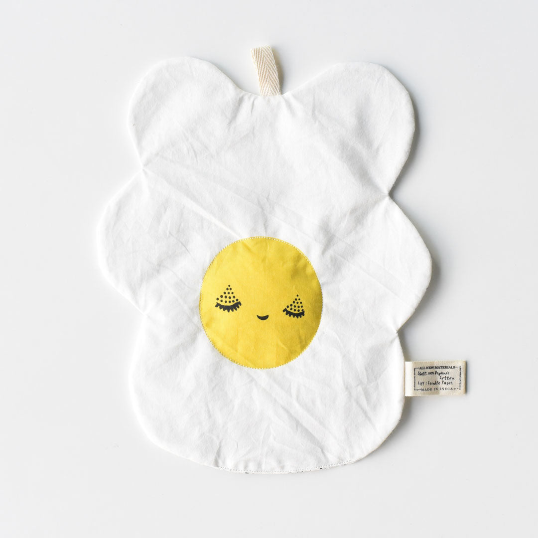 Wee Gallery Organic Crinkle Toy - Egg | Wee Gallery
