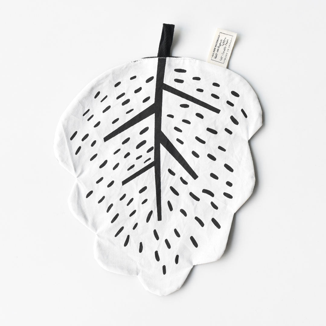 Wee Gallery Organic Crinkle Toy - Leaf | Wee Gallery