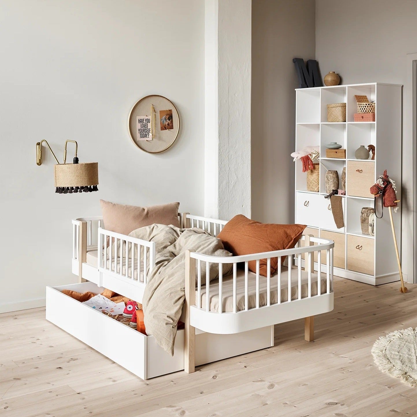 Oliver Furniture Wood Original Junior Day Bed - White